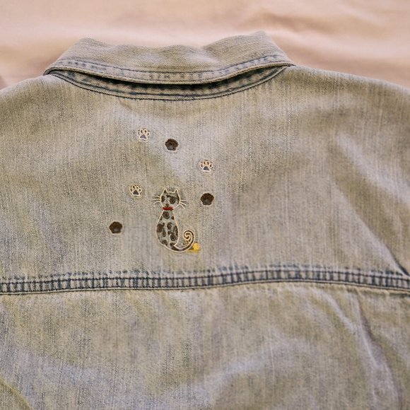 Christopher & Banks Embroidered Cats Light Wash Denim Shacket Size Medium - Picture 6 of 12